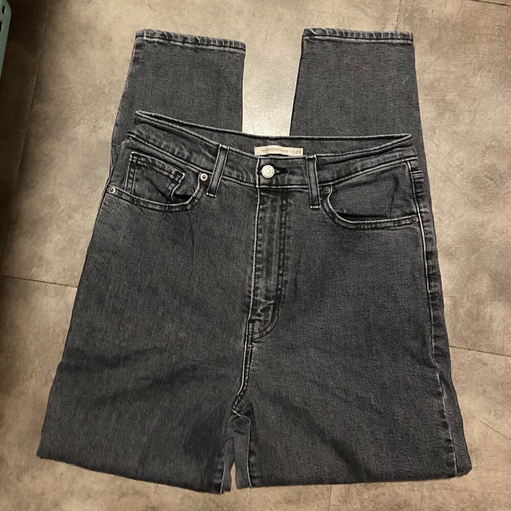 Levi's high waisted taper jeans 29